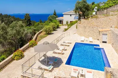 Image de Villa Ariadne - Cinq Chambres Villa, Couchages 10