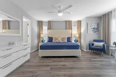 Stylish Disney Escape | Private Pool and Jacuzzi!