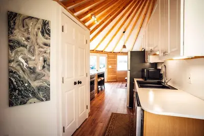 Image de Serenity in the round - a perfect couple’s getaway