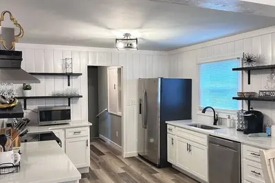 Image de Riverside Home - Modern meets comfort