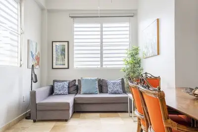 Condado Group Stay | Large 4-Br Near Everything