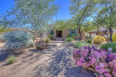 Image de Tohono O'odham House: historic adobe close to Uaz with fire pit and more!