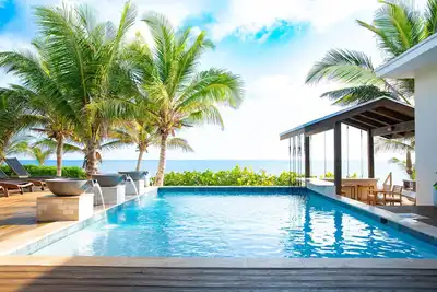 Image de The Breakwater- Swim-Up Pool Bar with Swings on Sandy, Secluded Beach!