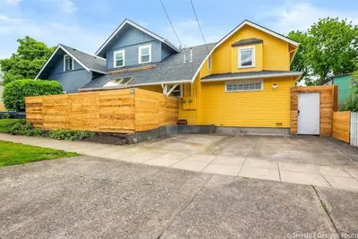 Image de Renovated, 1 block to Matthew Knight Arena and 3 blocks to Hayward Field