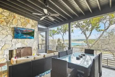 Image de 4 Br Lakehouse with views, dog friendly, resort community