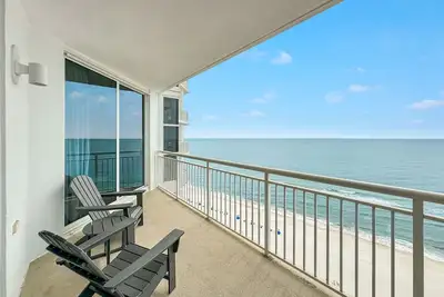 Image de Palacio 1706 | Oceanfront, Resort Amenities | My Beach Getaways