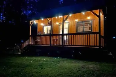 Image de Zen of the Woods Tiny Cabin in Okemo Valley