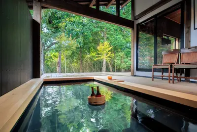 Image de Meihodo Geihinkan｜In the deep forest surrounded by the mountains of Aso