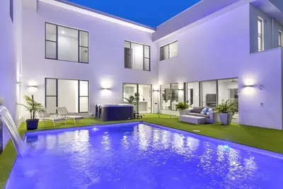 Image de 13 Waterside Court, Noosa Waters