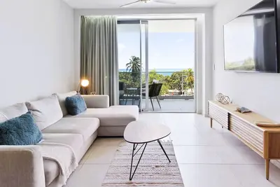 Oceanfront Escape & Award-Winning Eagle Beach at O Condo 25 by Bocobay