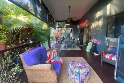 Image de Bird Watchers Tropical Paradise. Family & Pet Friendly Oasis