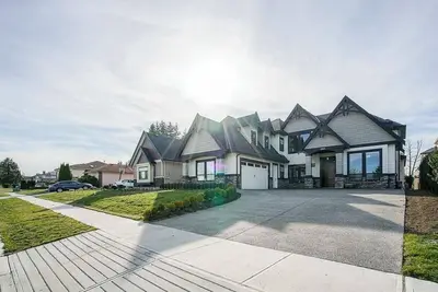 Image de Your Spacious Vacation Home