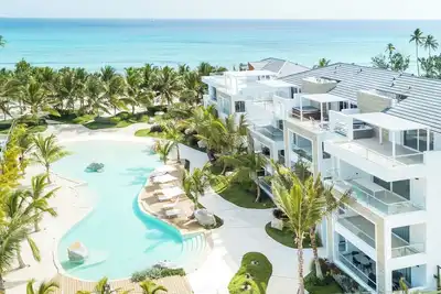 Image de Luxurious Aqua Esmeralda Apartment directly on the beach. Your perfect holiday.