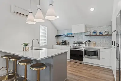 Image de The Savannah - Walkable + Dog Park+Outdoor Space
