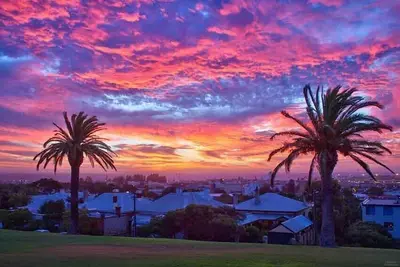 Image de Escape to our Fremantle retreat, the perfect base for your stay - spacious, relaxing and convenient