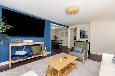 Image de Spacious 4br | Near Fairgrounds