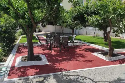 Image de City Apartment w/3 Br & spacious yard