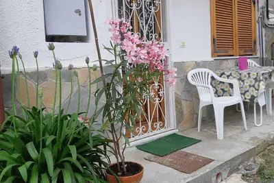 Image de Fully detached two-room apartment