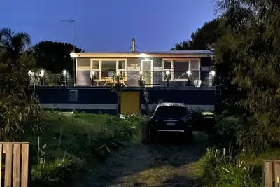 Image de Cosy Tin Shack - Cheapest house in Venus Bay