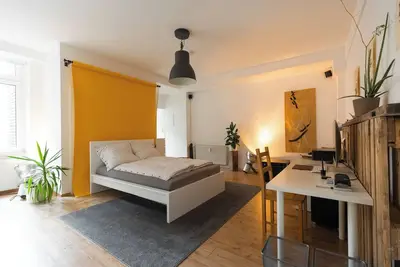 Image de 230m² old building loft | winter garden with table tennis & darts space for 10 people