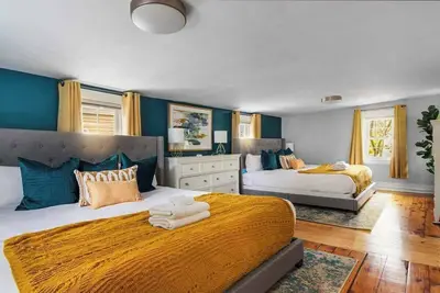 Image de *Historic1710 Spacious 2Br |Halloween+Downtown