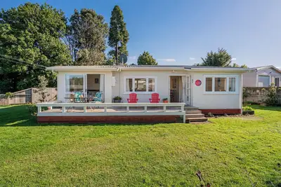 Image de Sunbathe Bach - Whitianga Holiday Home