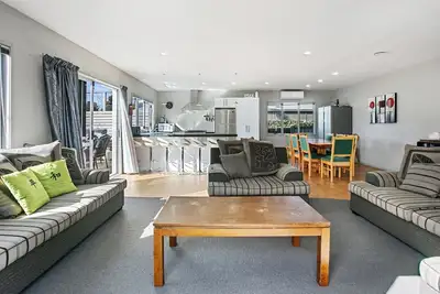 Image de Family Harmony - Waihi Beach Holiday Home