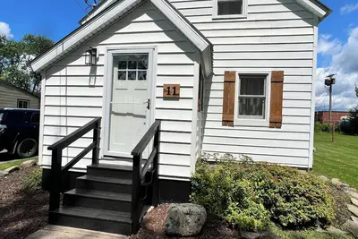 Image de Charming 2 Br home - newly renovated