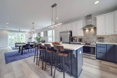 Image de Rooftop Retreat — Heart of NoDa—Light Rail—Sauna