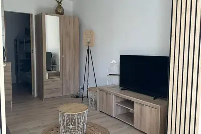 Image de Charmant studio <100 m plage sur avenue principale