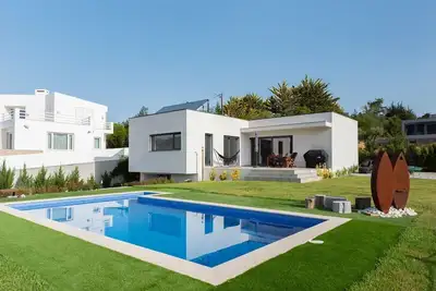 Image de Amazing Sintra Retreat W/ Pool by LovelyStay