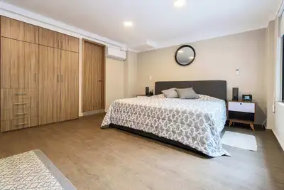 Image de 102 Centro 2Bdrm 2bath apt Ac Rooftop