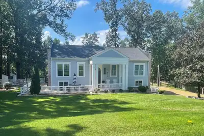 Image de Modern Miss - Inviting, modern home 5 minutes from the Square and Ole Miss.