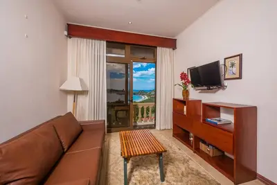 Convenient apartment, Ocean View and near Flamingo Beach