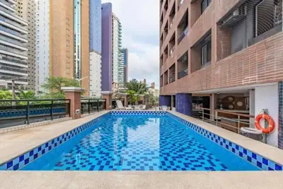 Image de Apt 402. . .