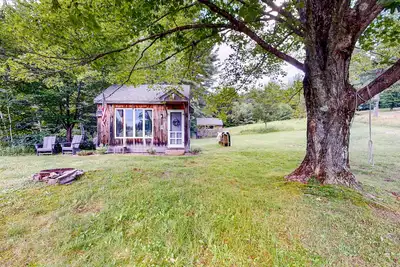Image de Spruce Moose Cottage | Tiny House on 65 private acres