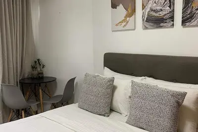 Image de Shell Residences Moa 3rd floor 1br with WIFi & Netflix
