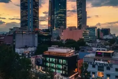 Image de Studio apt 2Bdrm 1bath fits 6 Ac Rooftop