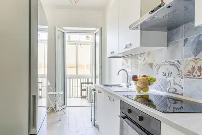 Image de Livorno- Lungomare Viale Italia Bright Apartment!