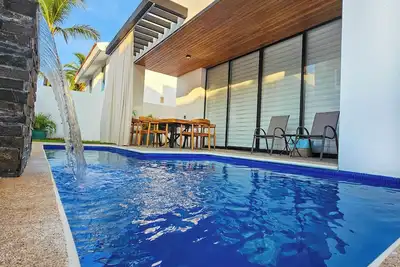 Image de Family house, private pool and beach access.