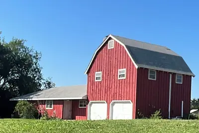 Image de Bedlam Barn apartment! Cozy, cute, Safe! Minutes to Osu, casino, golf! Remodeled