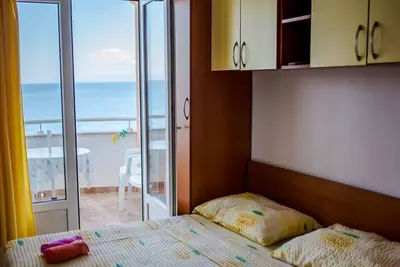 Image de Appartement d'une chambre prés de la plage Drasnice, Makarska (A-20243-b)