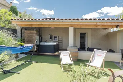 Image de Maison de vacances 'Villa Chardonnay' avec terrasse privée, Wi-Fi et climatisation