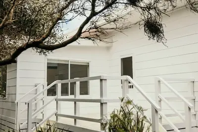 Image de Salt Cottage - a cozy two bedroom home boasting all features perfect for your next Port Fairy trip