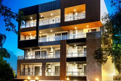 Image de Double Delux Room @ Sterling Room with Balcony Near Dlf Cyber City