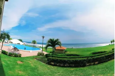 Image de Condominio 2br con Vista al mar y al Lado de la Piscina