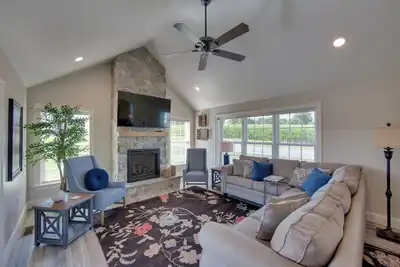 Image de Patio & Yard: Newly Built Retreat in Ronks!