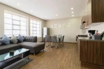 Image de 501 Zocalo 3Bdrm 2bath Rooftop