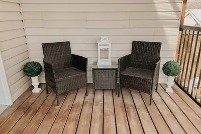 Image de Sunny Place - One block from the Beach!