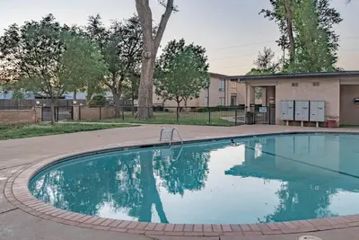 Hoff Gardens 12 - 2br 2ba - Downtown Lubbock